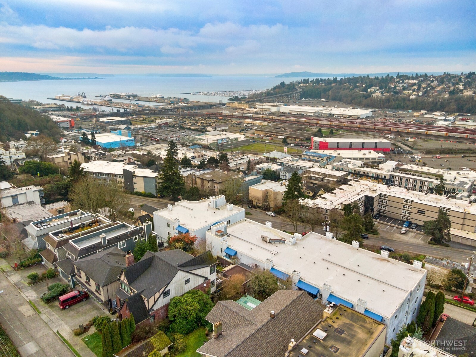 2244 13th Avenue W Seattle WA 98119