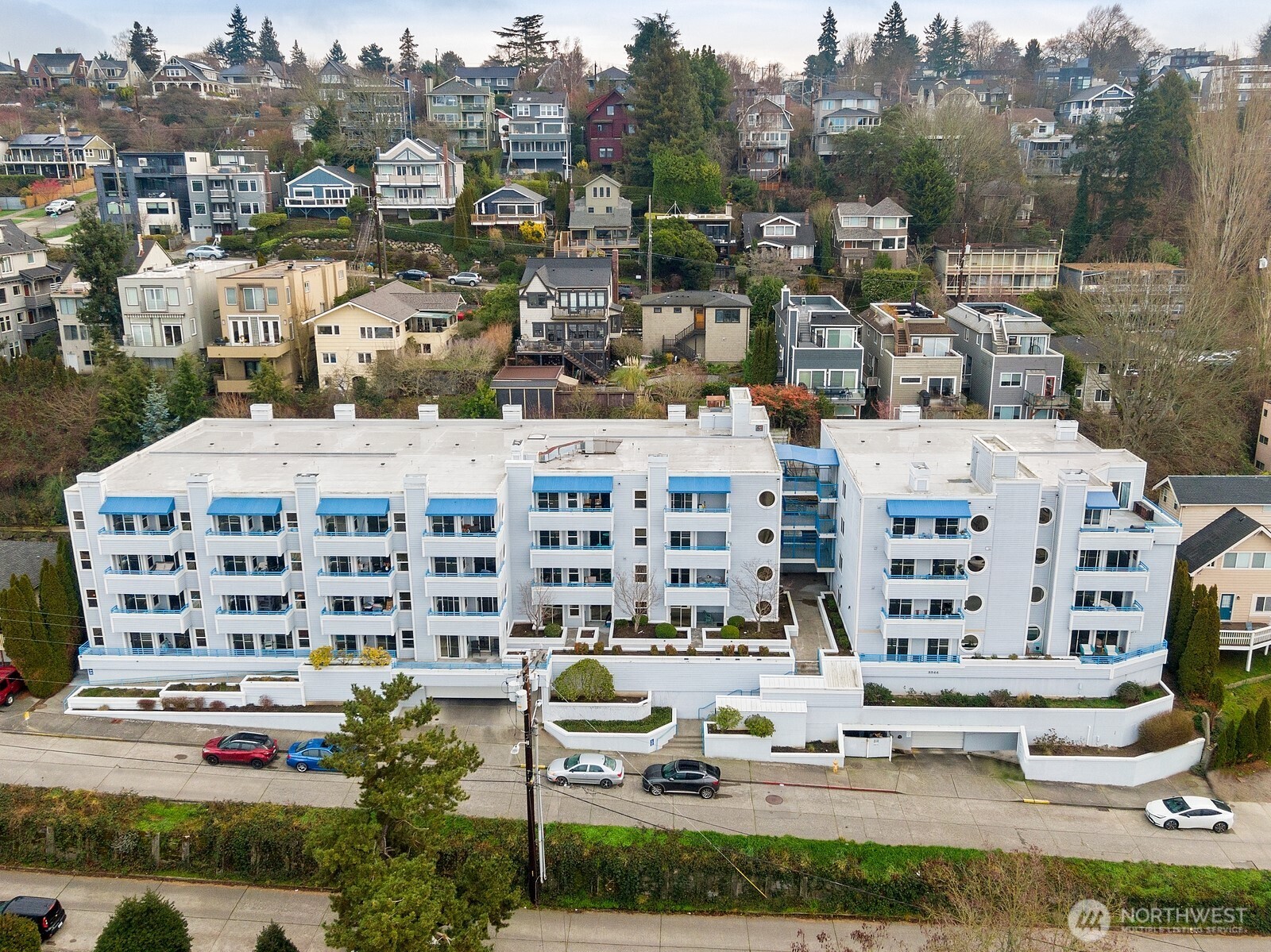 2244 13th Avenue W Seattle WA 98119