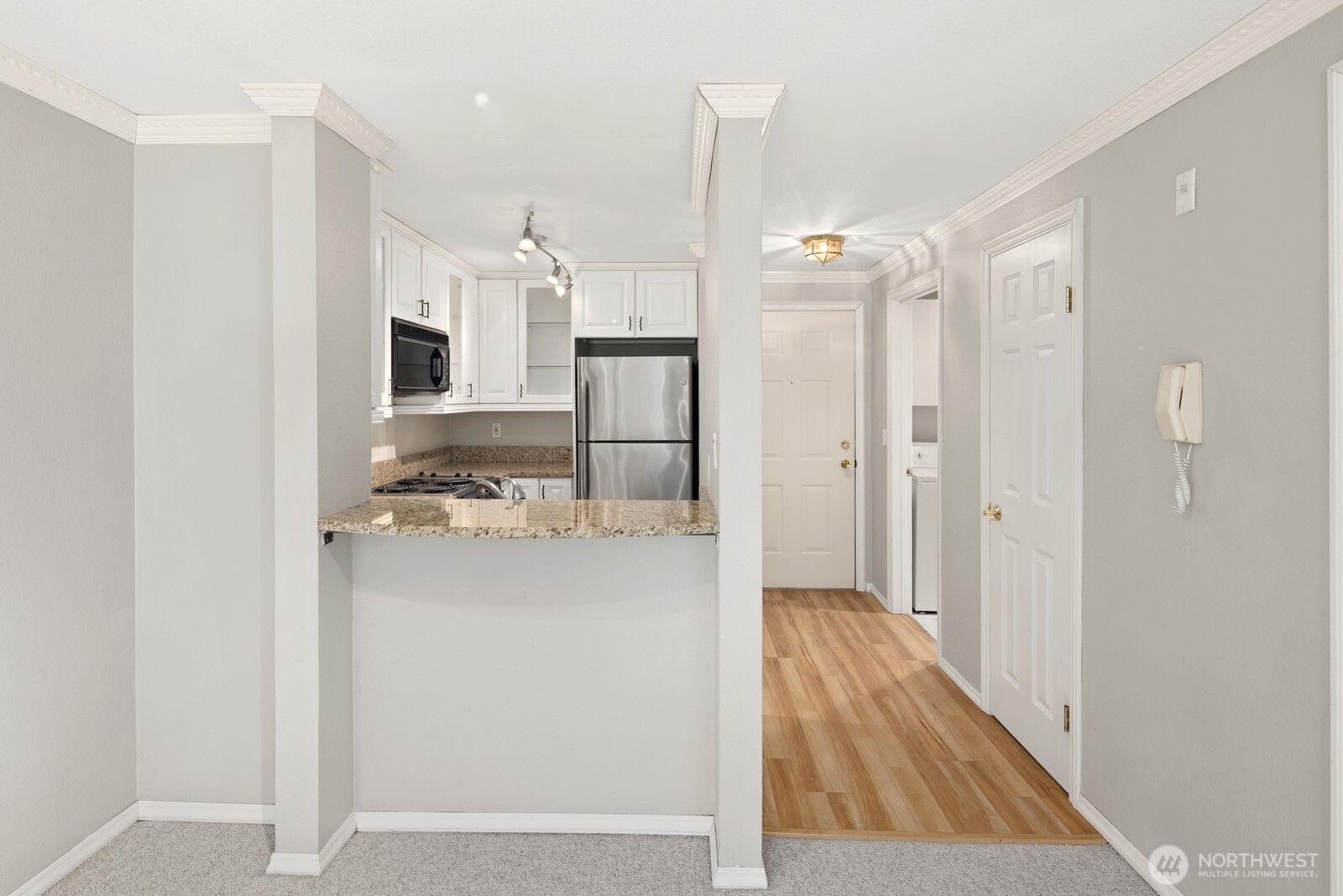 2244 13th Avenue W Seattle WA 98119