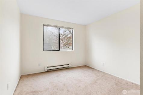 25131 98th Place S Kent WA 98030