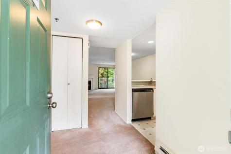 25131 98th Place S Kent WA 98030