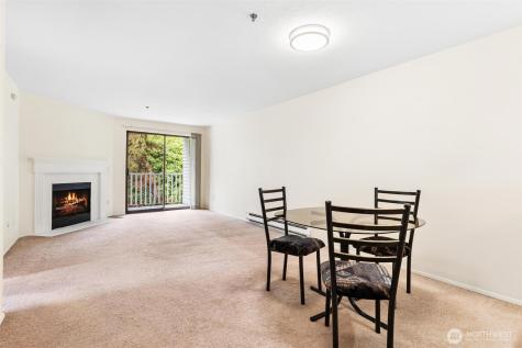25131 98th Place S Kent WA 98030