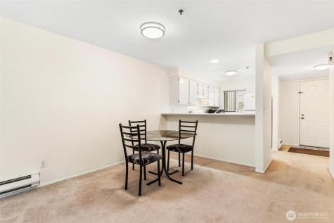 25131 98th Place S Kent WA 98030