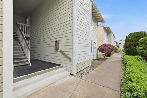 14401 SE Petrovitsky Road Renton WA 98058
