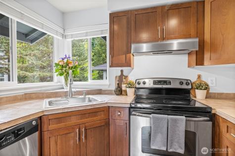 3915 SE 243rd Place SE Bothell WA 98021