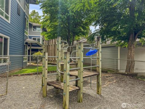 3915 SE 243rd Place SE Bothell WA 98021