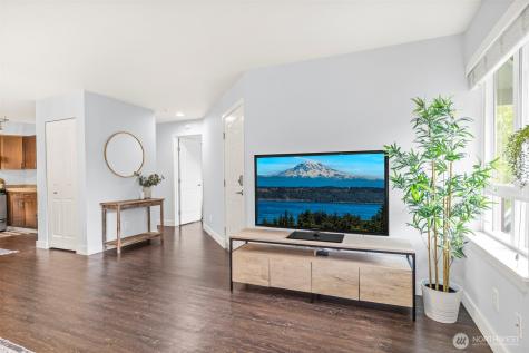 3915 SE 243rd Place SE Bothell WA 98021