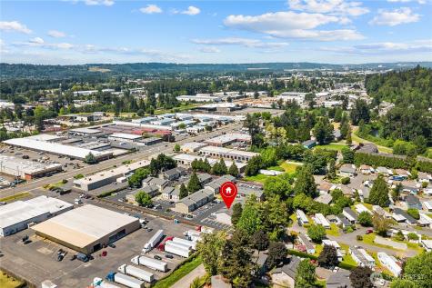 1617 Maple Lane Kent WA 98030
