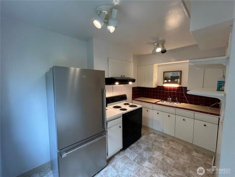 4717 Terrace Drive NE Seattle WA 98105