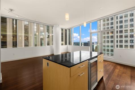 909 5th Avenue Seattle WA 98164