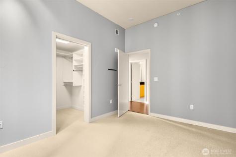909 5th Avenue Seattle WA 98164