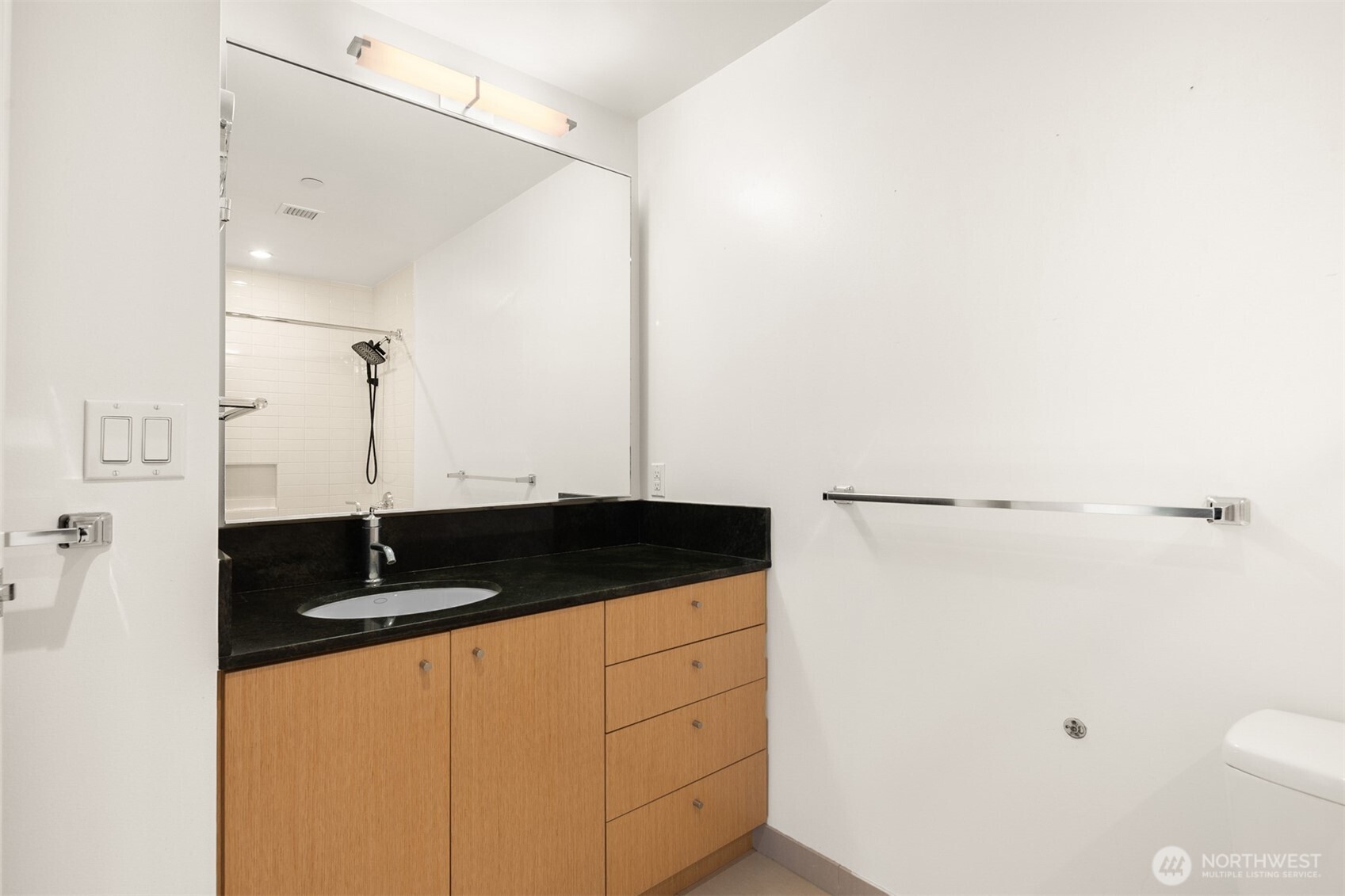 909 5th Avenue Seattle WA 98164