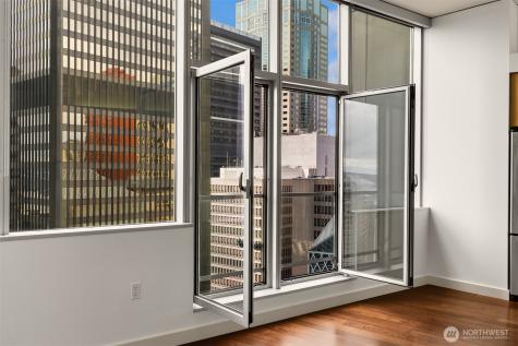 909 5th Avenue Seattle WA 98164