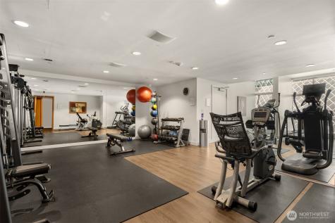 909 5th Avenue Seattle WA 98164