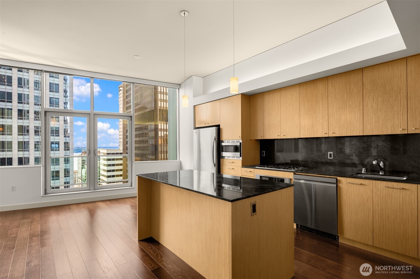 909 5th Avenue Seattle WA 98164