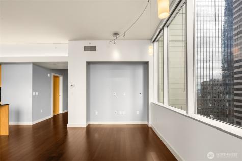 909 5th Avenue Seattle WA 98164