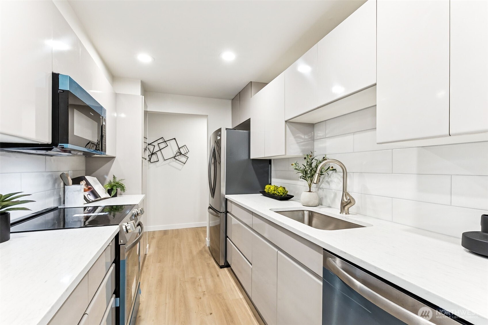 1613 California Avenue SW Seattle WA 98116