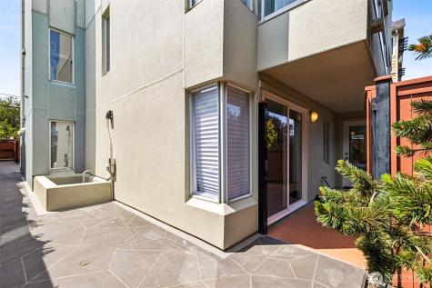 1613 California Avenue SW Seattle WA 98116