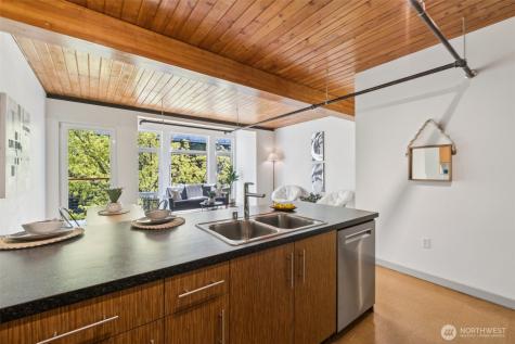401 9th Avenue N Seattle WA 98109