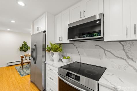 1218 101st Place NE Bellevue WA 98004