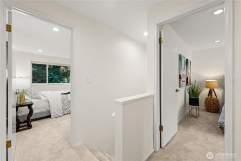 1218 101st Place NE Bellevue WA 98004