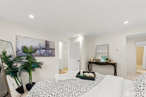 1218 101st Place NE Bellevue WA 98004