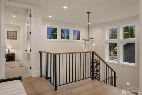 1813 3rd Street Kirkland WA 98033