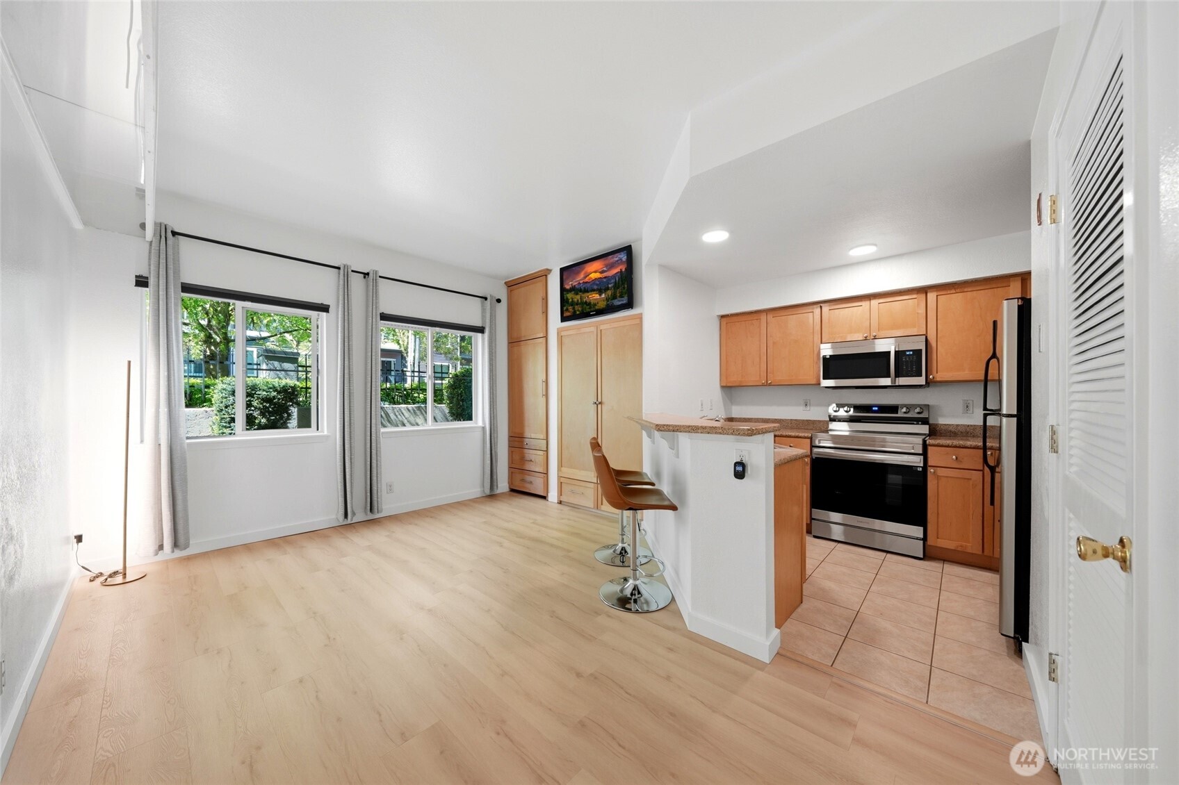300 10th Avenue Seattle WA 98122