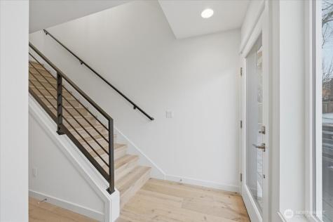 7320 11th Avenue NE Seattle WA 98115
