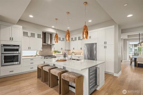 214 4th Court S Kirkland WA 98033