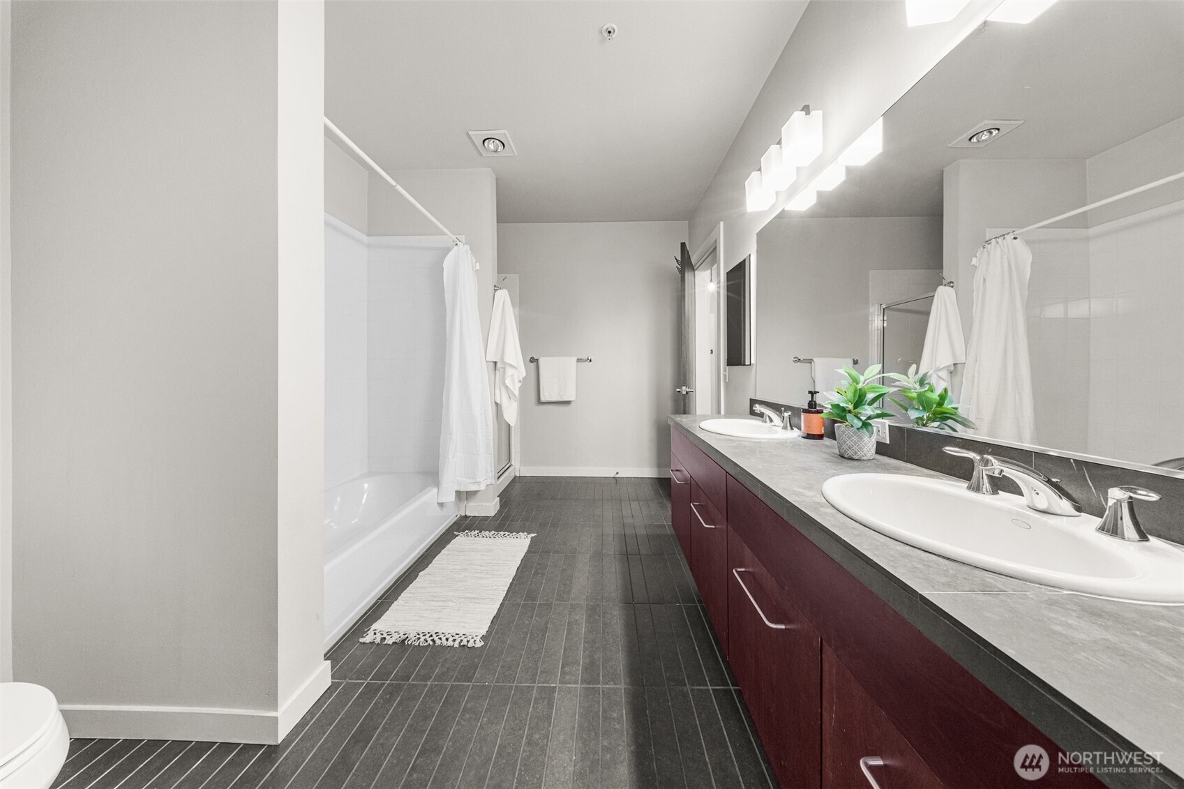 655 Crockett Street Seattle WA 98109