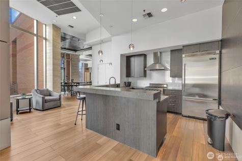10610 NE 9th Place Bellevue WA 98004