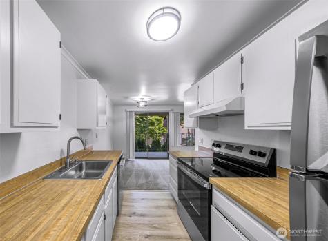 12516 NE 117th Place Kirkland WA 98034