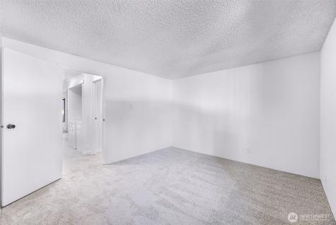 12516 NE 117th Place Kirkland WA 98034