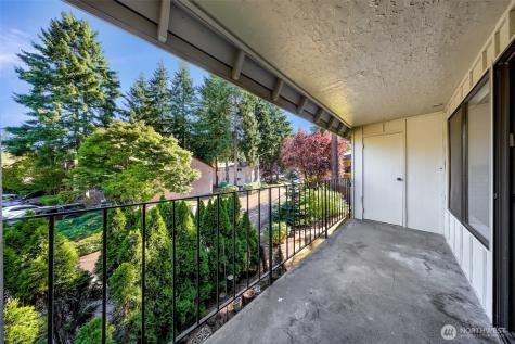 12516 NE 117th Place Kirkland WA 98034