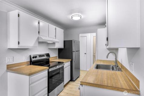 12516 NE 117th Place Kirkland WA 98034