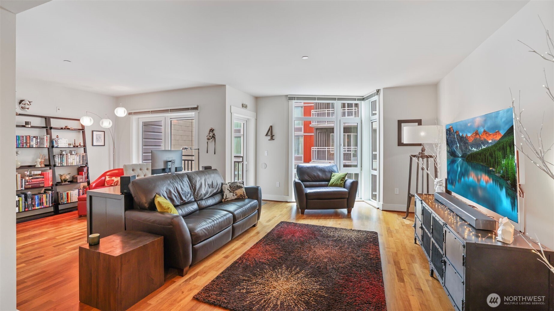 699 John Street Seattle WA 98109