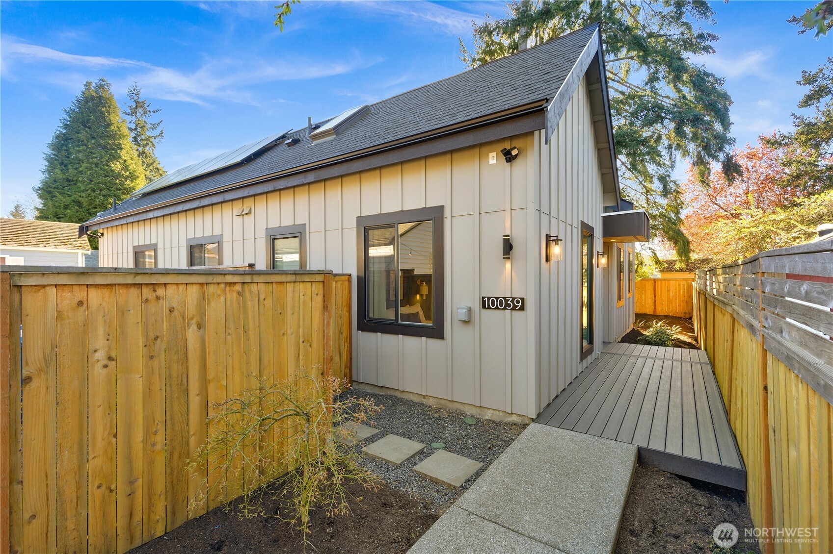10039 13th Avenue NW Seattle WA 98177