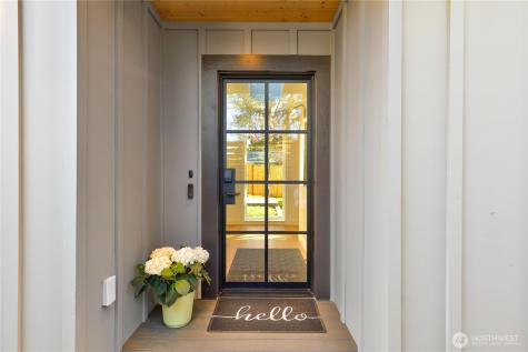 10039 13th Avenue NW Seattle WA 98177