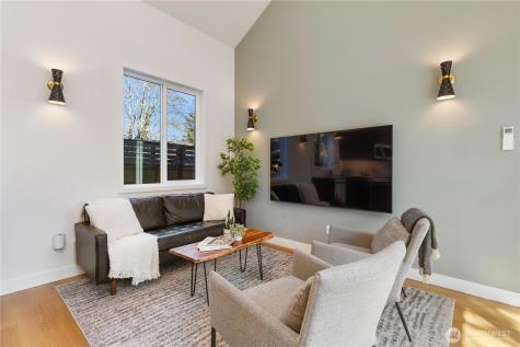 10039 13th Avenue NW Seattle WA 98177