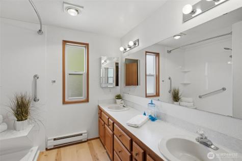 20617 28th Avenue W Lynnwood WA 98036