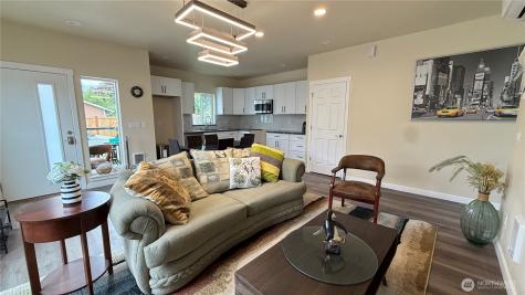9025 38th Avenue S Seattle WA 98118