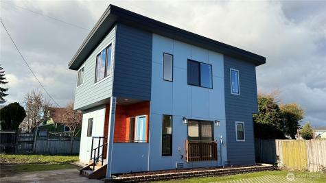 9025 38th Avenue S Seattle WA 98118
