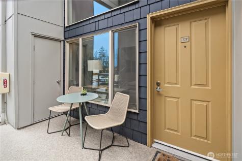 7309 Sand Point Way NE Seattle WA 98115