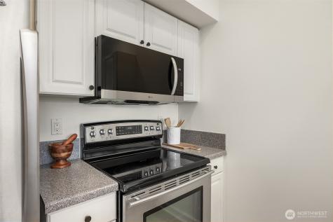 122 S State Street Kirkland WA 98033