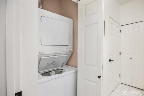 122 S State Street Kirkland WA 98033