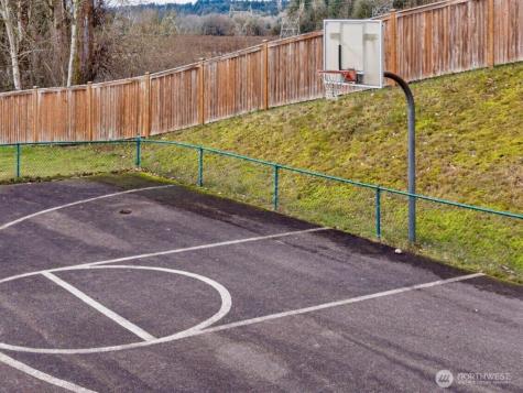 960 Lynnwood Court SE Renton WA 98058