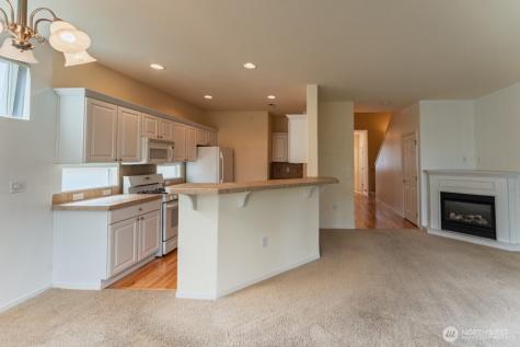 960 Lynnwood Court SE Renton WA 98058
