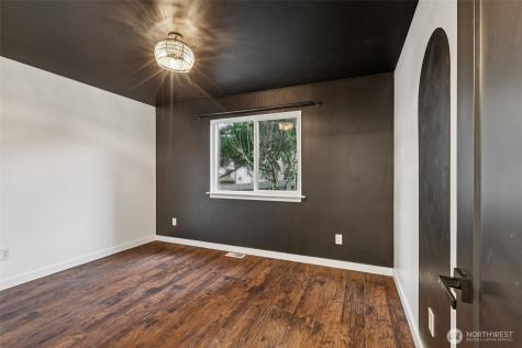 2210 Grade Road Lake Stevens WA 98258