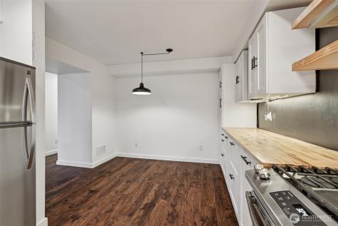 2210 Grade Road Lake Stevens WA 98258